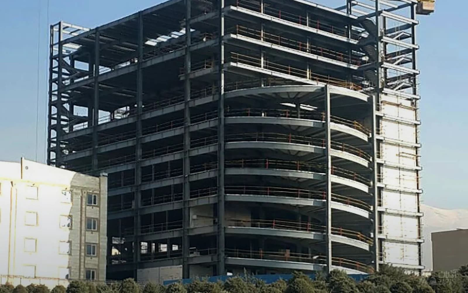 Arghavan Shopping Center